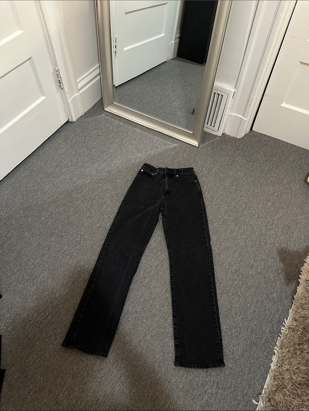 Women's Black Curvy 90s Straight-Leg Jeans